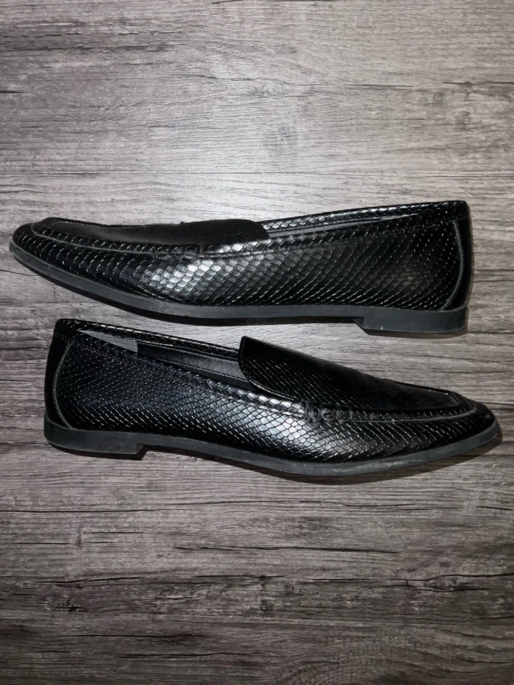 Dolce Vita Catela Black Snakeskin Embossed Loafers Genuine Leather women’s 7.5